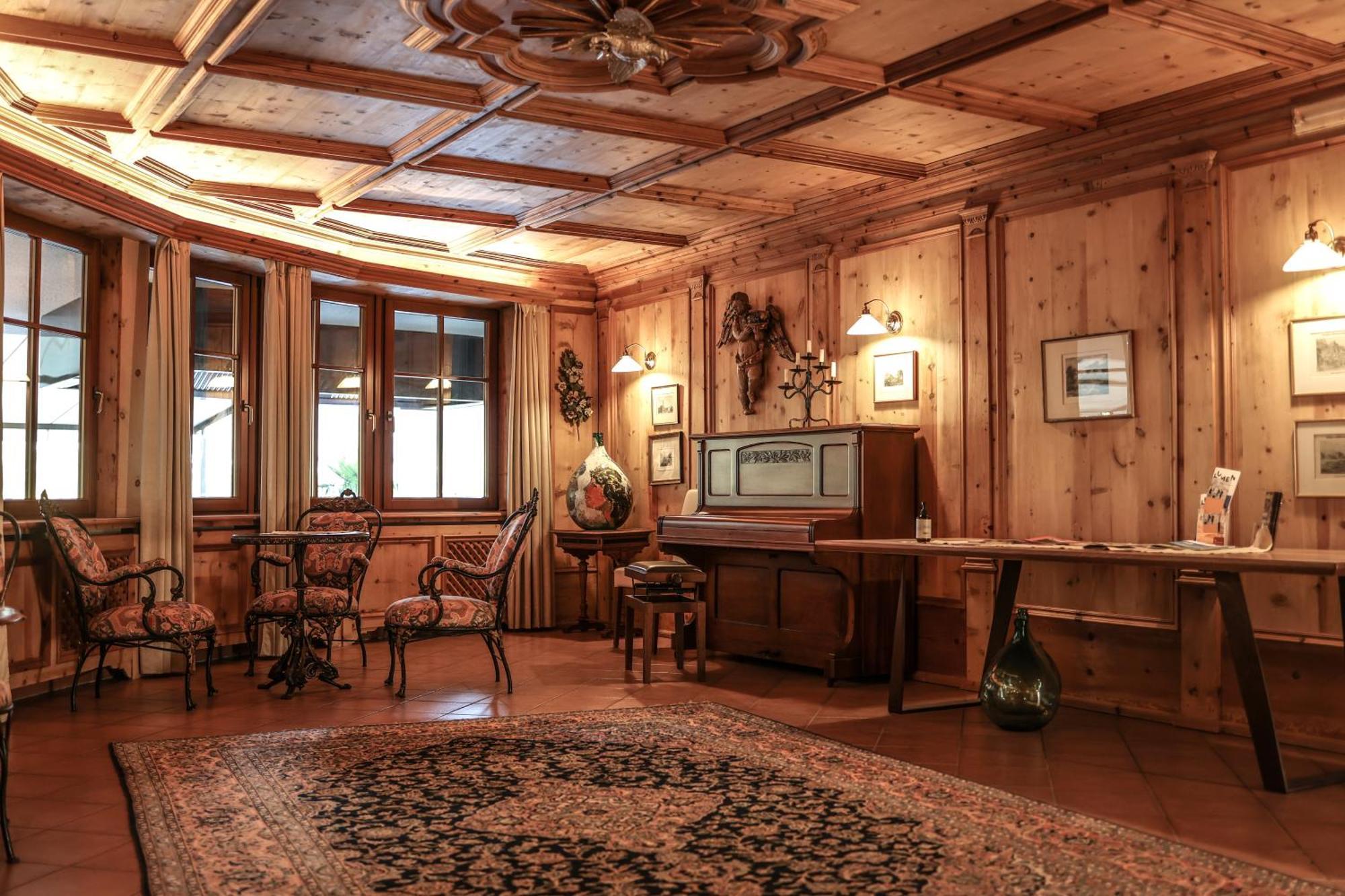 Hotel Girlanerhof Appiano Sulla Strada Del Vino Esterno foto