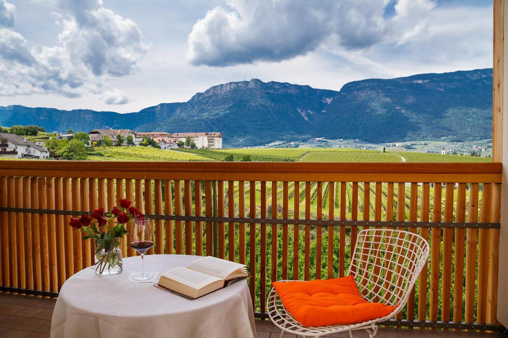 Hotel Girlanerhof Appiano Sulla Strada Del Vino Camera foto
