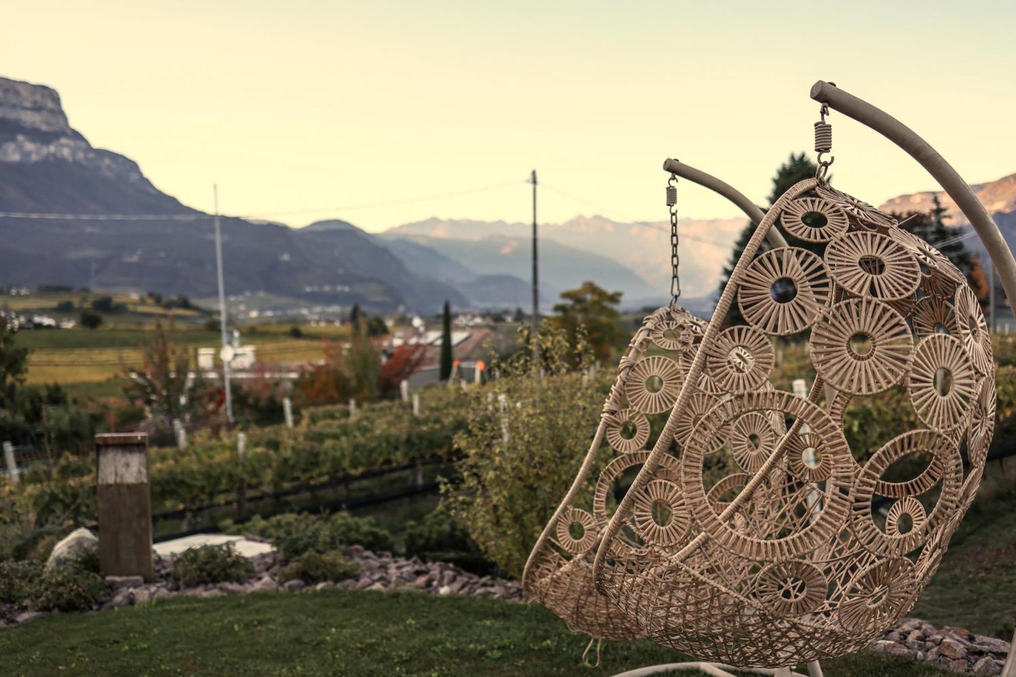 Hotel Girlanerhof Appiano Sulla Strada Del Vino Esterno foto