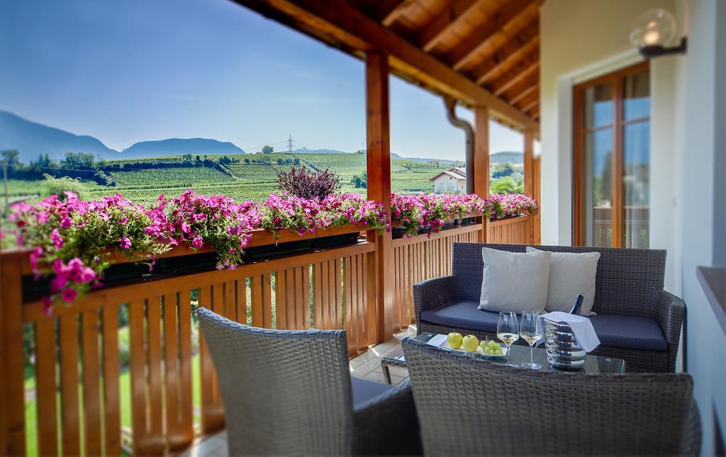 Hotel Girlanerhof Appiano Sulla Strada Del Vino Esterno foto